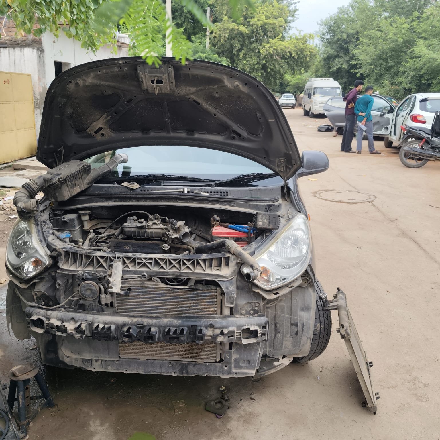 Amit Motors Workshop Photo 46